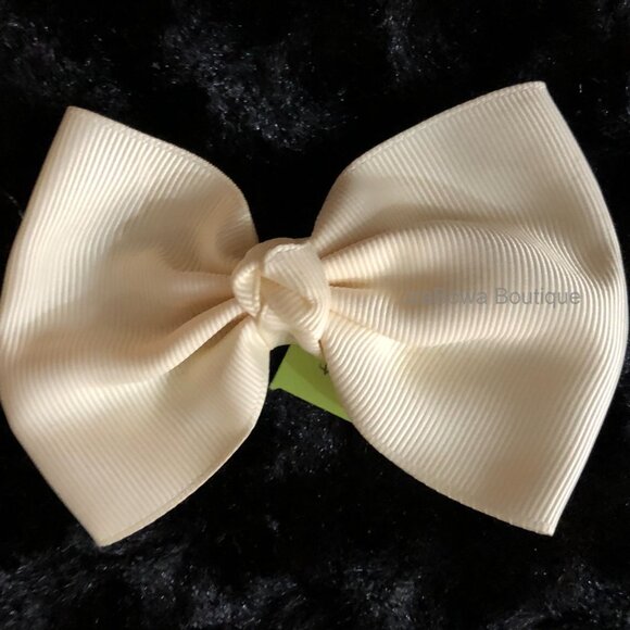 Ivory 4" Bow tie Bow HANDCRAFTED - Picture 3 of 3